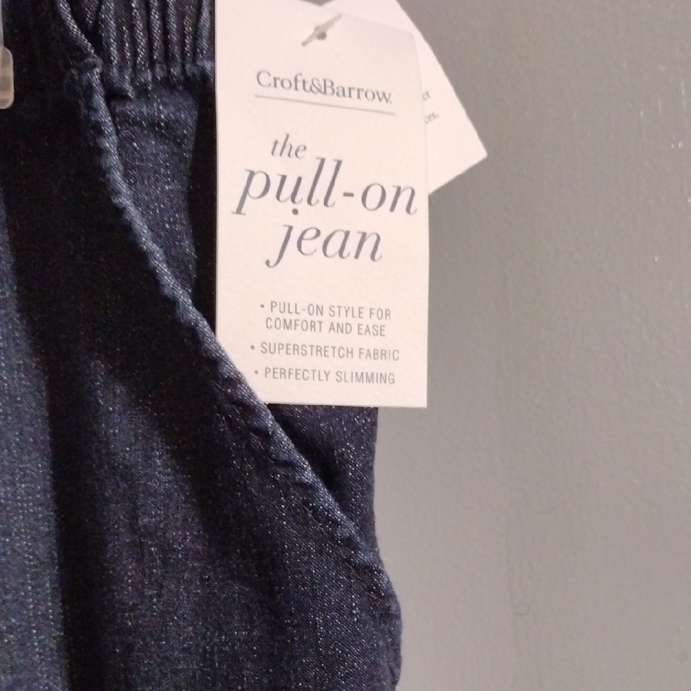 Croft & Barrow Women's Dark Blue Chinos - Picture 2 of 7